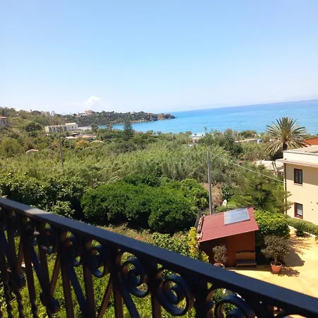 Holidays Cefalù Rooms *